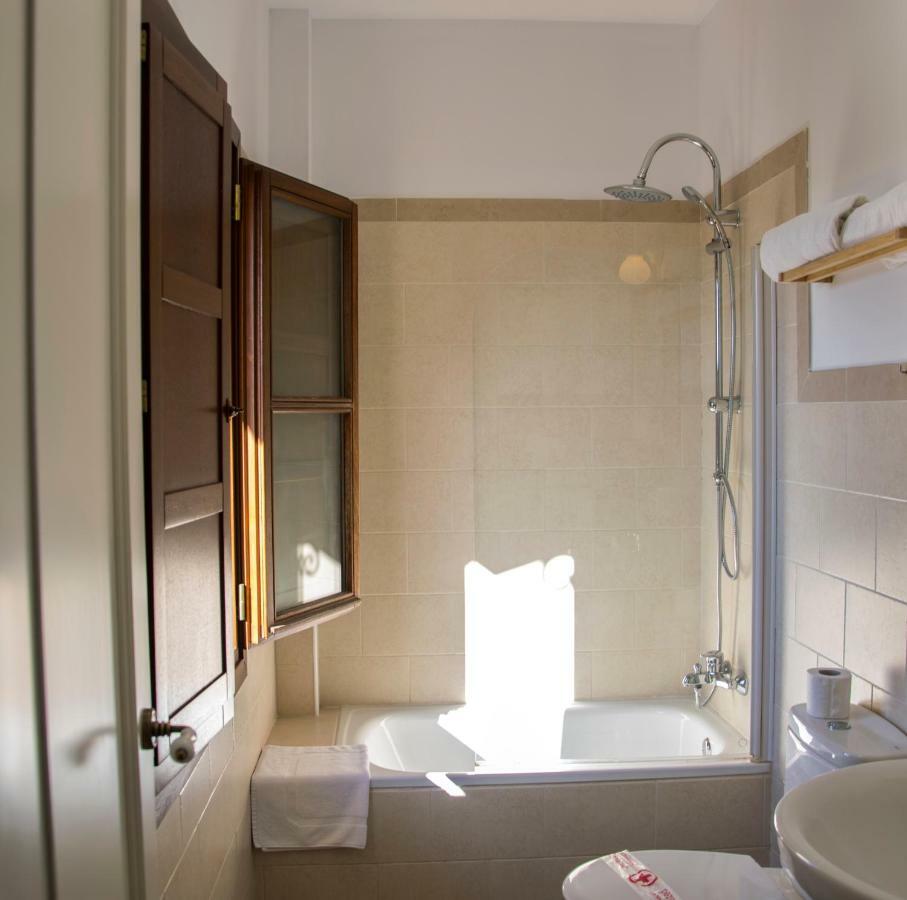 Hotel Mariantonia Chiclana de la Frontera Dış mekan fotoğraf